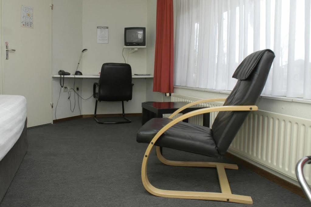 Hotel Triniteit Тернезен Екстериор снимка